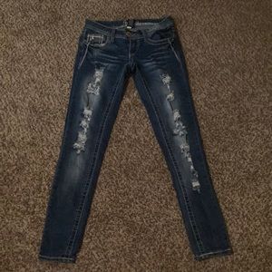 Amethysts distressed jeans